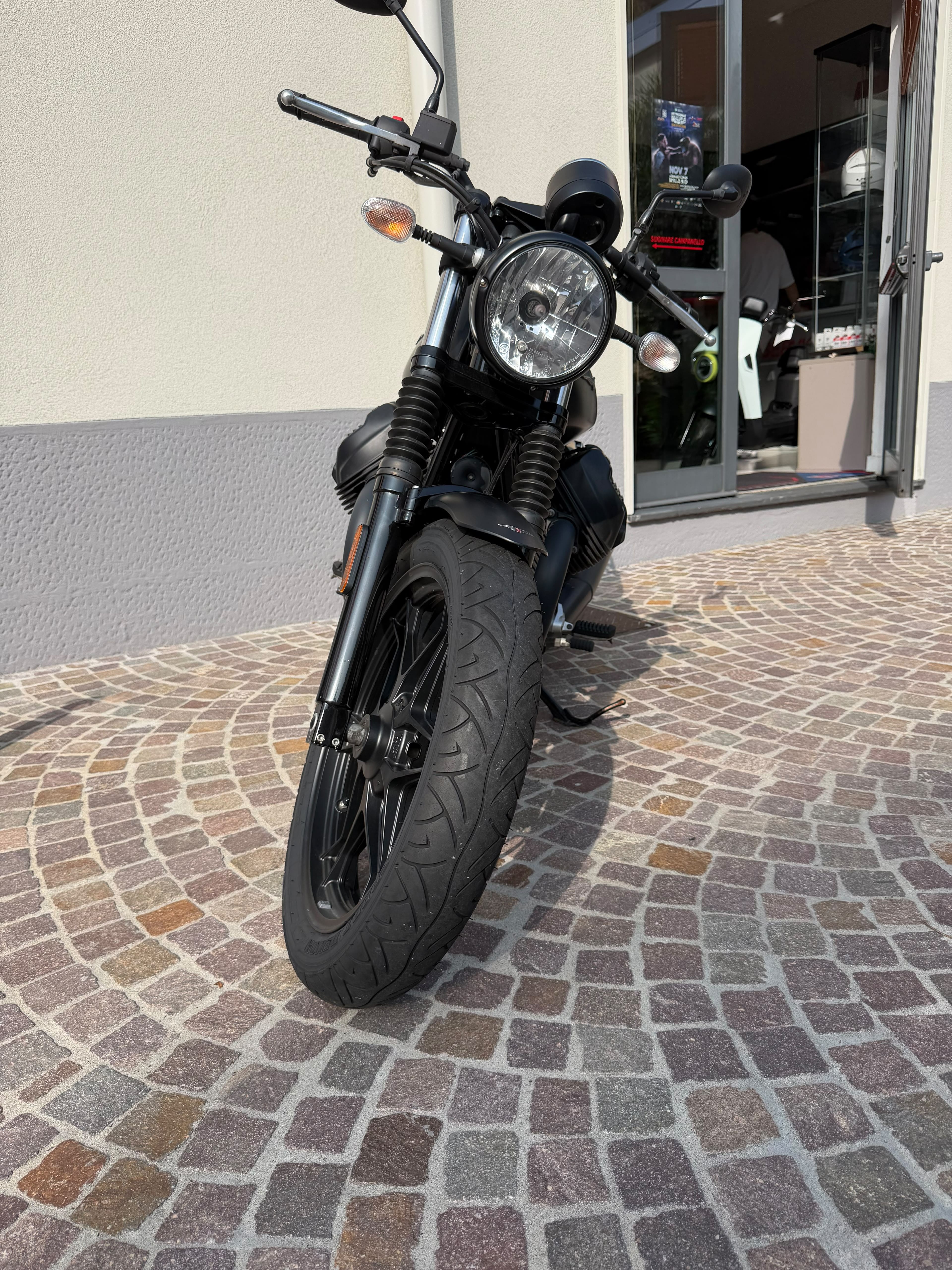 Moto Guzzi V7 Stone 750 - 2019 - Usato -12.390 km