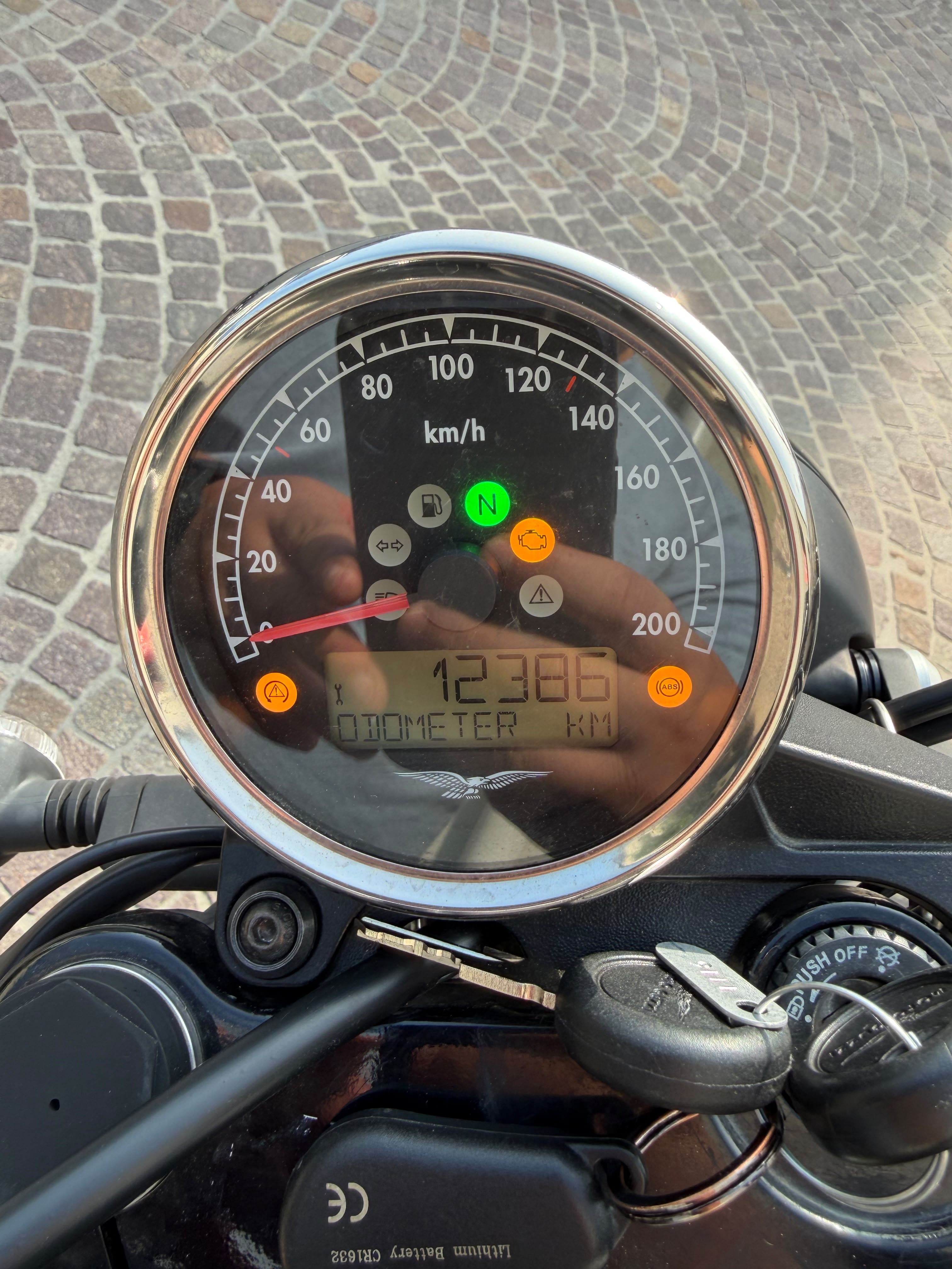 Moto Guzzi V7 Stone 750 - 2019 - Usato -12.390 km